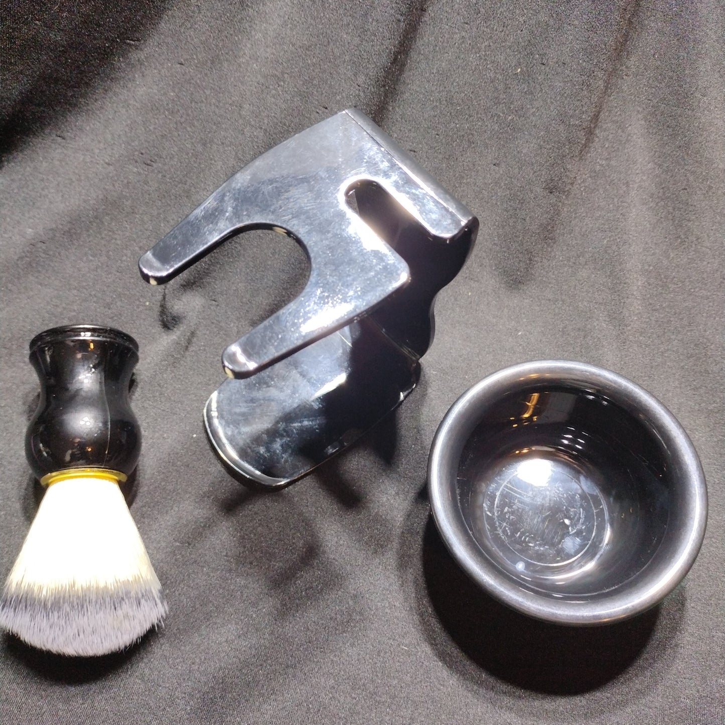 Shave Brush and Holder Kit